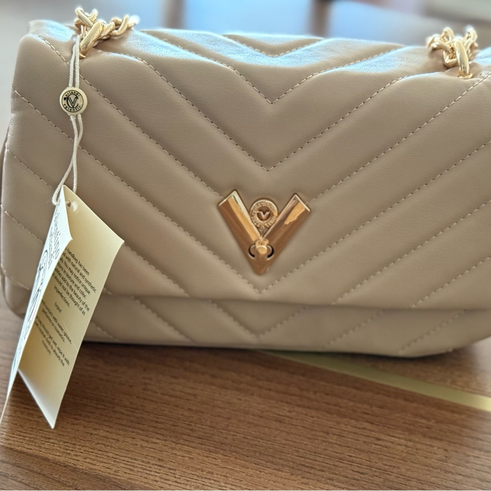 New with Tags Valentino Quilted Crossbody shoulder Bag Taupe Tan Cream